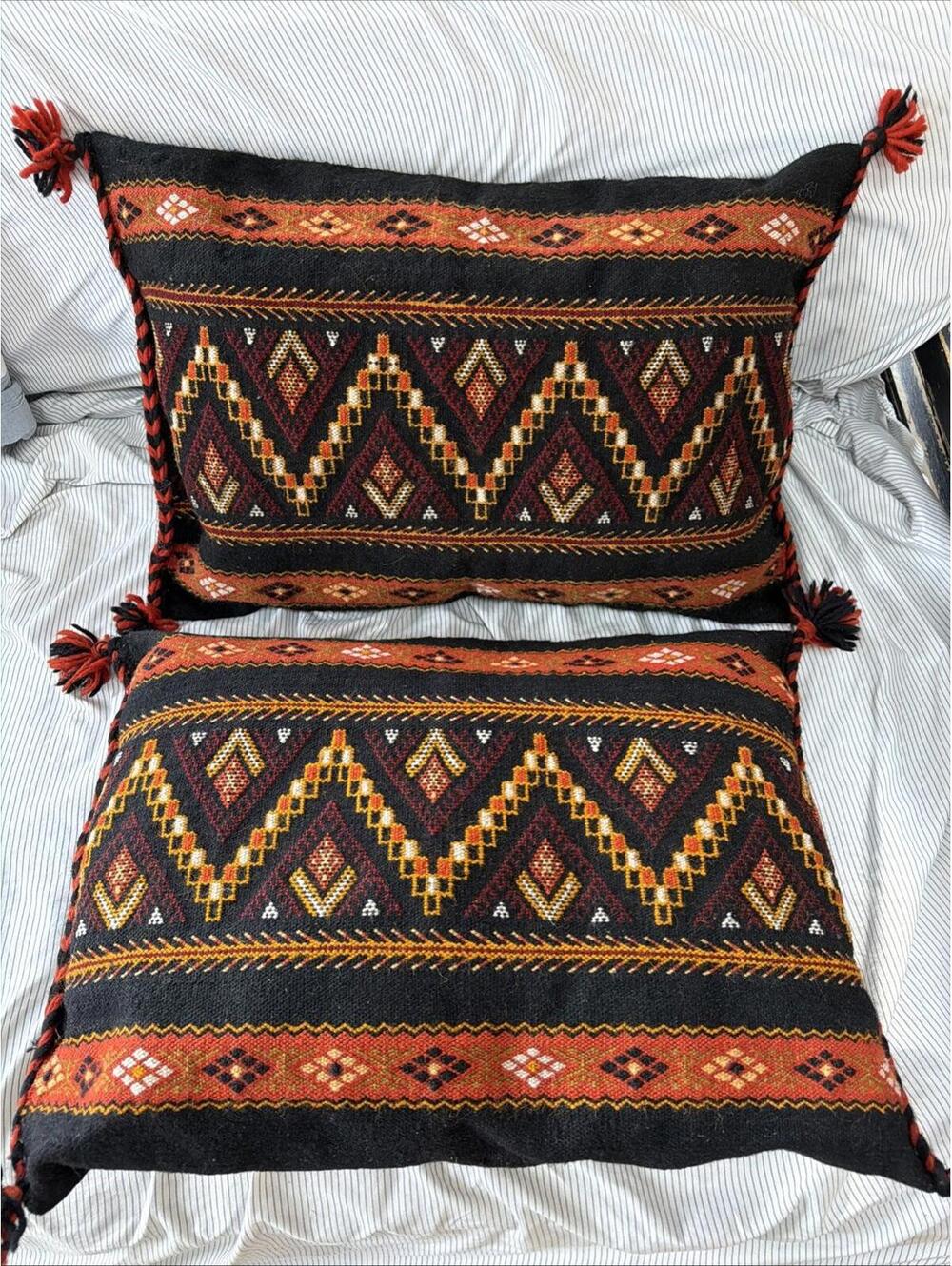 Vtg 20x15” Wool Ethnic Tribal Southwestern Cowboy Kilim Lumbar Throw Pillow Pair - Picture 1 of 8